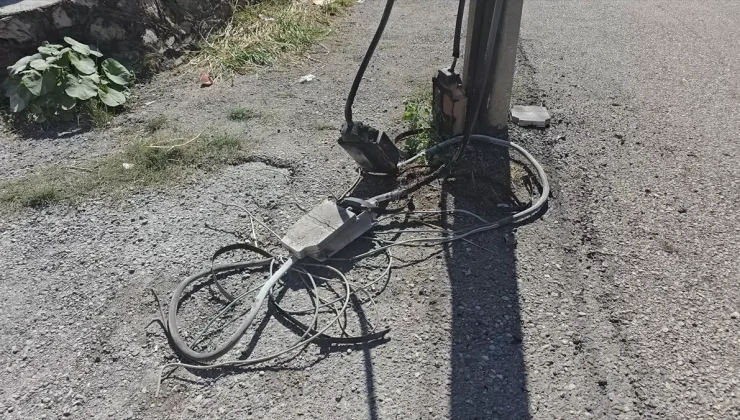 Karabük’te elektrik direğinde çıkan yangın söndürüldü